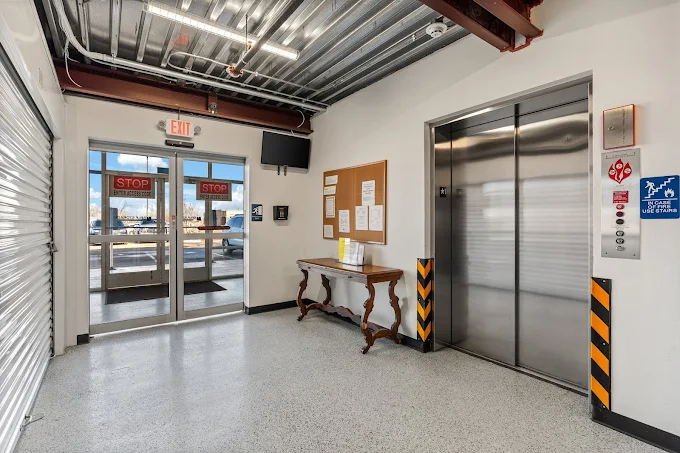 Jen's Climate Control Self Storage 300 Menaul Blvd NW Ste A Albuquerque, NM 87107